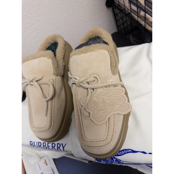 Burberry Mules Suede & Sherling Stony Clay Size 41 $950 Retail